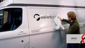 Figurskåret folie med print til bil